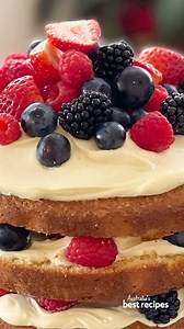 This delicious summer berry cake is a delightful way to use up all those in-season berries! Click the link in our Instagram bio for the full recipe or search “BestRecipes summer berry cake”. Recipe by @amira_georgy_ #baking #easybaking #cake #cakerecipe #cakerecipes | Best Recipes
