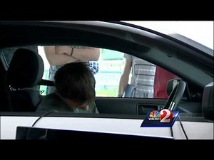 Teens pledge not to text and drive after simulator brought to school