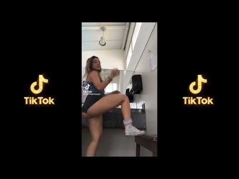 Big Boob bouncing non stop underboob nice view