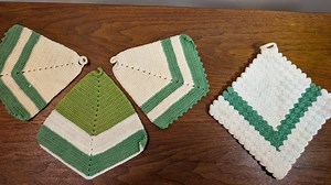 4 Green and White Hand-crocheted Kitchen Rags or Heat Pads - Etsy Canada