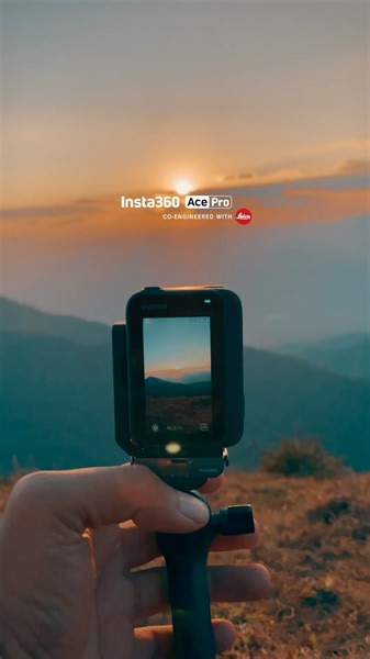 ม่อนจองสั้นๆ กับ Ace Pro กล้องแอคชันรุ่นใหม่ล่าสุดที่ @insta360 ร่วมพัฒนากับ Leica กล้องที่เหมาะที่สุดสำหรับสายลุยแบบเรา! ใช้งานง่าย มีจอพลิกทำให้สามารถตรวจสอบวิดีโอขณะถ่ายได้ตลอดเวลา สั่งซื้อได้ที่ Lazada Insta360 Official Store #Insta360 #Insta360AcePro #CaptureActionSmarter #Insta360Thailand | Shbabalif