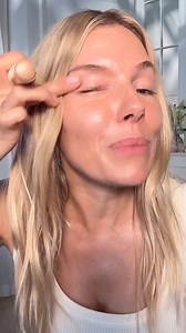 2.1K reactions · 41 shares | Darlings, I’ve got ALL the secrets behind my GORGEOUS friend Sienna Miller’s ICONIC everyday beauty routine! Watch her full tutorial now!  | Charlotte Tilbury | Facebook