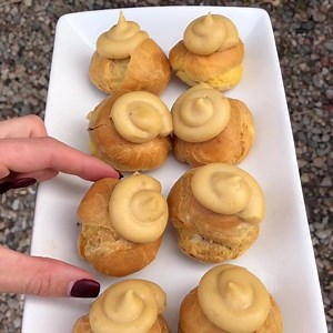 🍫Mini coco puffs filled with Chocolate! 🥢: Made Fresh everyday so come grab some for a special treat #islandsushilv #cocopuff #chocolate #dessert | Island Sushi and Grill