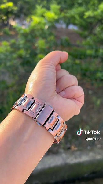 铜手环缓解关节痛：发明原理与使用方法