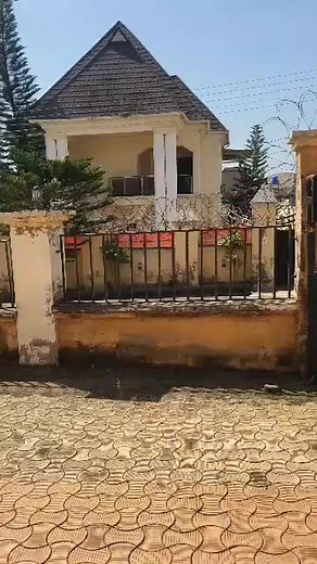 B30 HOT DUPLEX SALE AT LOKOGOMA *For Sale* Massive 5 Bedrooms Fully Detached Duplex with 2 Bedrooms BQ, 2 sitting rooms for sale at Ipent 4, Lokogoma. *Price:* 100m net...() #everyoneシ゚ #everyonefollowers #everyoneactive #realestate #everyone #sale #everyonehighlightsfollowers #trendingpost #everyonehighlightsfollowerseveryonehighlightsfollowerseveryone | Emeka Williams Orji