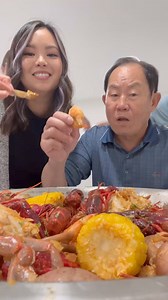Crab paste Sunny Delight Sprite in seafood boil Everyone makes seafood boils differently so don’t come at me for authenticity— this is my recipe | Stephvnietea Cooking