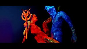 Gd films body painting mel