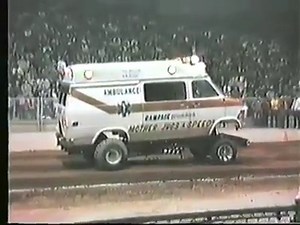 4x4 truck pulling from the past. #letsgrowpulling #beermoneypullingteam #truckpull #blastfromthepast | 4wd Diesel Truck Pullers