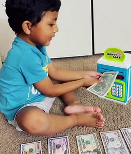 KidEwan ATM Piggy Bank for Real Money, Fingerprint ATM Machine with 130pcs Play Money Set, Mini ATM Bank for Boy Girl Toddler Birthday Gift Toy Savings Box for Classroom Learning