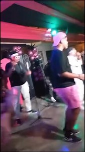 7.2K views · 80 reactions | Mi bb celebrando con puro  su cumpleaños gracias hermanos mios La Farándula Repartera tremendo detallazo  | LaMiludebano | Facebook