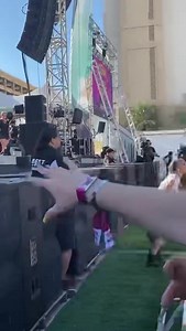 Me & my bredda Afirootz jumping speaker stacks to come hol a vibez with you Reggae Rise Up Vegas family 💃🏽✨ Giving thanks for these positive vibrations co-created with comeunity near & far ⚡️🌎 #RizeUp #ReggaeRiseUp 📹 @rebecca.mountain 🔥 | Nattali Rize