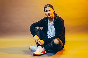 【インタビュー】カイゴ 世界各地での“ライブ”を経て完成！フェス＆ライブ仕様の最新作『キッズ・イン・ラヴ』 | Qetic