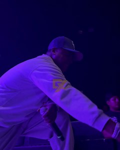 103K views · 158 reactions | Jadakiss greets the crowd at The LOX show | HipHopDX.com | Facebook