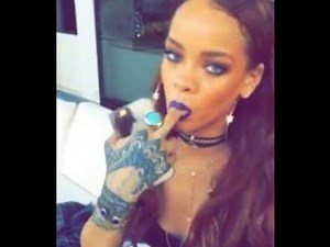 RIHANNA SNAPCHAT VIDEOS