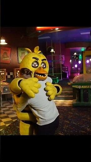 Chica wants a hug FNAF meme