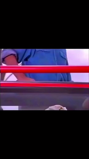 Summer Ocean Beach inspired wreaths rolling out. Follow me on my You tube channel for diy wreath and crafting tutorials #holliehobbies#ocean#wreaths#tutorilas | Hollie Hobbies