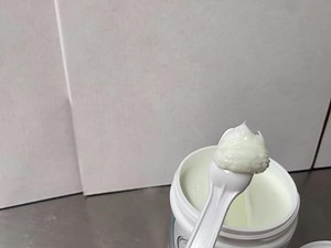 Belly Cream – a blend of love and care for your pet's skin!  Our sulfate-free formula, devoid of synthetic detergents and harsh chemicals, ensures optimal healing.  Say goodbye to nasty preservatives and embrace gentle, natural ingredients. Suitable for all skin types, even your precious kittens and puppies!  #PetSkincare #NaturalHealing #BellaMareeNaturals | Bella-Maree Natural Animal Products | Facebook