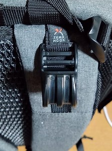 仕事で使うリュックの新調！　「くびの負担がZEROフック」使用