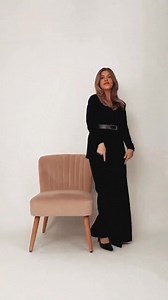 71K views · 1.2K reactions | Pose tutorial for mature models and everyone ♥️♥️♥️by @biabeible ➕ Follow save and share  #the_spraytan_guru #sharethegoodvibrations #contentcreator #influencer #photographer | The Spraytan Guru | Facebook