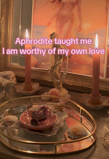 Aphrodite and Hekate: Altar Rituals and Teachings
