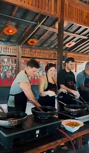 Thank you Kerry Currey and familly for join our cooking class today at Big Garden Corner. They learn how to cook Indonesian Favorite Dishes such as nasi goreng, fried noodle and banana fritter for their lunch. Do you want to join our cooking class at Big Garden Corner while enjoying our beautiful garden? Book asap via wa.me/6281238102983 | Big Garden Corner