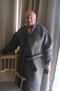 Merino Wool Bathrobe: Unisex Knit Robe With Pockets - Etsy UK