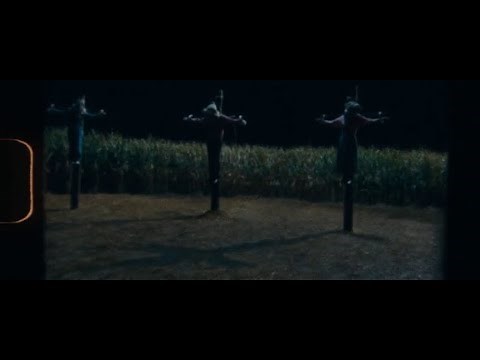 Sinister 2 (2015) - Scarecrows in a cornfield and burned alive horror scene in a dream