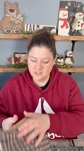 Check out Jubilee fabrics for the perfect fabrics for messy bows and farmhouse crafting #diycrafts | Burlap Kitchen