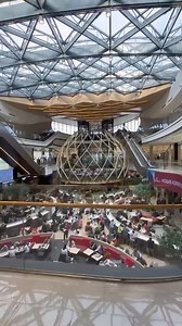 More love! 💕👩‍❤️‍👨❤️ Moscow, Paveletskaya Plaza shopping center. | From Russia with Love