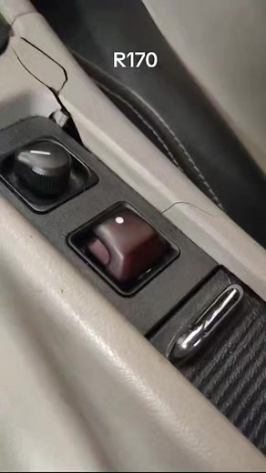 Merc SLK R170 interior restoration.#bmw #bmwclub #mercedesbenz #bmwdoorhandle #bmwdoorhandlemelt #audi #rooflining #ferrari #porsche #rangerover #bentley #honda #toyota #ford #vw #hyundai #kia #perodua #proton #volvo #mitsubishi #jaguar #madza #subaru #carinterior#bentley#suzuki#nissan | Preferred Wheels