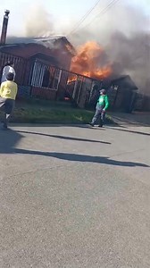 Puerto Montt Bomberos concurre a Población artesanos de alerce 1 calle Franz Renz con avenida Transversal 2 en el lugar fuego en casa habitación 1 piso | SURINFORMA