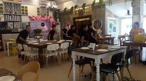 Dancing waiters greeting Happy Birthday at Cagayan de Oro's best restaurant Cucina Higala. #XiaoChuaDiaryLifeOfAHistorian | Xiao Chua