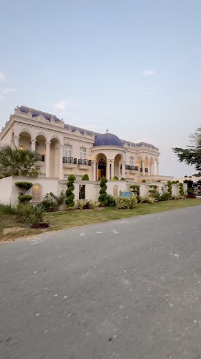 2 Kanal Fully Furnished Dream Royal Villa For Sale in DHA7 Lahore. For visit 03012220989 | Pride and Property