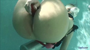 Megan Jones Underwater Scuba Masturbation