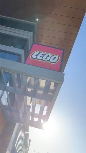 This Lego Store In vegas had So Much LEGO 😱 #Lego #legoset #lasvegas