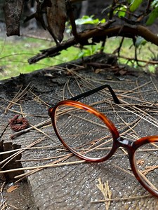 Vintage Round Tortoise & Black Eyeglass Frames - Etsy Canada