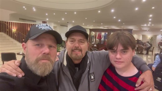 Words are not enough What We have Experienced on this Latin & South America tour Thank You all promotors, fans, friends So much love, passion, faith and most of all We will honor Jesus Christ - Long Live The King We are warriors for His Kingdom! Thank You Mexico, Guatemala, Colombia, Brazil, Chile, Argentina We will be back /Narnia & Rob Rock Matt 6:33-34 Romans 10:9 ❤️👆🙏🔥🎶😊❤️🙏👆❤️ | NARNIA the BAND