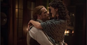 Outlander saison 6 : Caitriona Balfe "vulnérable" pour les scènes intimes, elle se confie