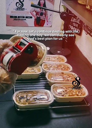 SHELF LIFE | MOIST BANANA CAKE 👩‍🍳 Chiller - 7days Room Temp - 3-4days Freezer - 3-4months PROPERLY STORED #fypシ゚ #stepsbakehouse #stepsbakes #moistbananacake #faithittillyoubakeit #everyonehighlightsfollowers @highlight | Step's Bakes