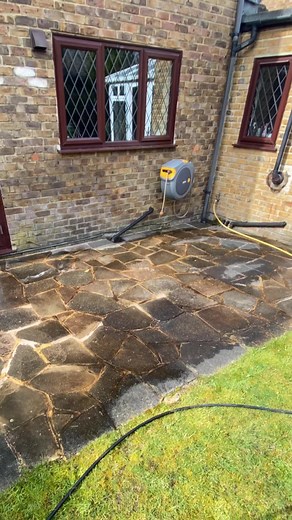Cleaning Crazy Paving in Sandhurst #pressurewashing #jetwashing #satisfying #professional #timelapse #smallbusinessbigdreams #TheChain #sandhurst | TIGER CLEAN