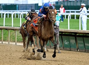 Cody's Wish Easy Winner of Churchill Downs Stakes