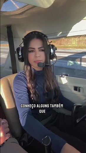 What college degree should I study to become a pilot?