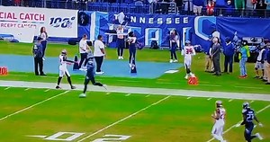 Itt a cheerleader, aki pompomjával kapta el a tojáslabdát - Alfahir.hu