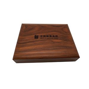 [Hot Item] OEM Elegent Wooden Commemorative Coin Box Flat Lacquer Gold Stamps Gift Packing Box