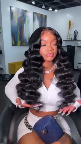 Brazilian Loose Wave Bundles with Closure Human Hair 4 Bundles with 4x4 Transparent Swiss Free Part Lace Closure 100% Unprocessed Virgin Remy Loose Wave Human Hair Extensions
