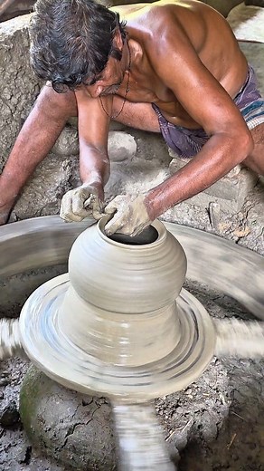 Amazing Clay Pot Making On Wheel #clay #claypot #handmade #pottery #fbreelsfypシ゚viralfbreelsfypシ゚viral | Rimi Vlog &Craft