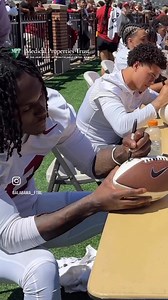 23K views · 590 reactions | Alabama players lined up to sign autographs for fans. #rolltide #rtr #alabama #alabamafootball #crimsontide #sec | Alabama Crimson Tide on AL.com | Facebook
