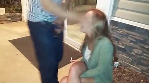 Hotwife Lindsey Lovehands Give Public Smoking Blowjob BJ