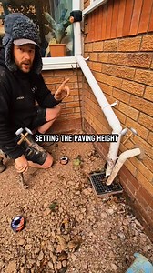 Setting levels on the patio ⚒️⚒️ Hopefully this should help any DIY patio builds 🙌 #landscaping #landscaper #levels #patio #work #step #howto #tips #diy #install #installation #construction #fyp #fyppp | LNC Landscapes and Paving