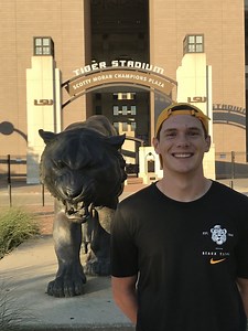 LSU lands commitment from Texas kicker Cade York